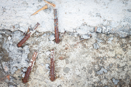 Cement floor And iron core