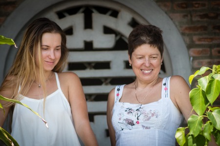happy senior mother and adult daughter Look .の写真素材