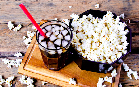 Popcorn on wooden backgroundの写真素材