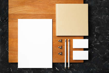 Blank corporate stationery template on wooden board background. Template for branding design. Branding mockup. flat layの写真素材