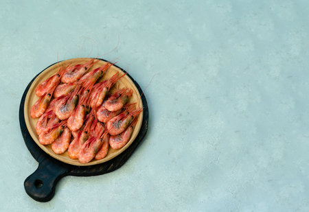 The shrimps are on the white plate. high quality photoの写真素材