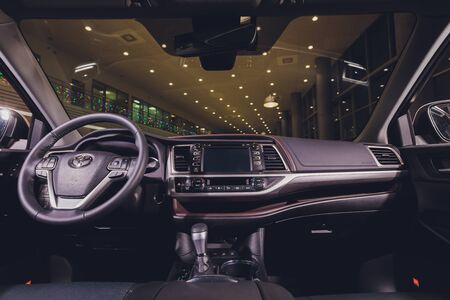 Ufa, Russia, 15 January, 2020: A 2020 Toyota Highlander SUV.のeditorial素材