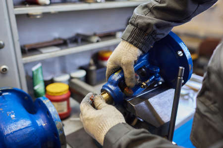 Balance shaft of the car that has been used.の写真素材