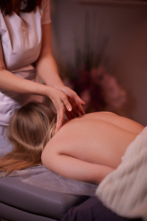 Ayurveda Back Massage with aromatherapy essential oil