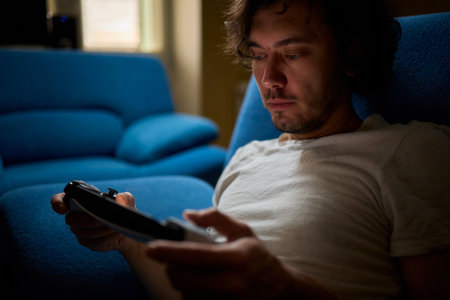 Enjoy an exciting gaming session with a handheld console full of thrills and adventures