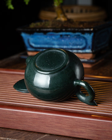 stock image of the tea cup oriental teapot.の写真素材
