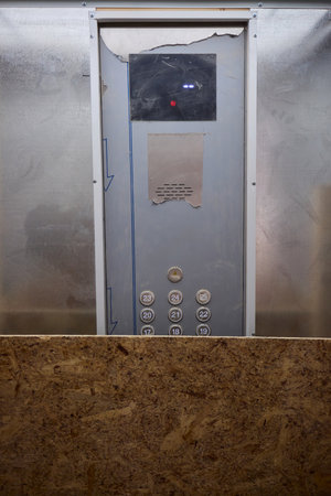 This innovative door frame design specifically caters to the needs of modern interiors