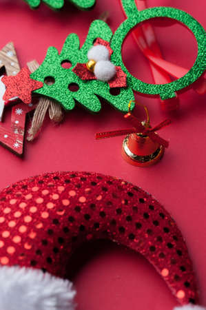 Christmas Decoration Set: Wooden Stars, Funny Glasses And Golden Beadsの写真素材