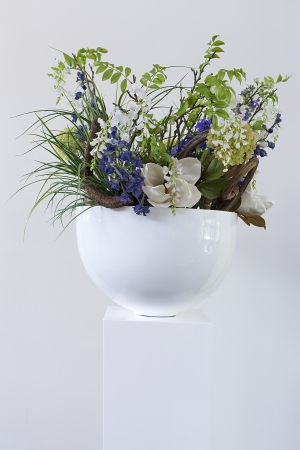 flowers in vaseの写真素材
