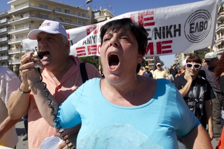 THESSALONIKI, GREECE - SEPT 26, 2012: Greek protesters of of the General Confederation of Greek Workers demonstrate against yet more job cuts and tax hikes のeditorial素材