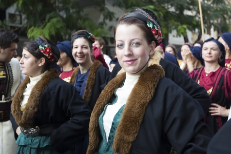 THESSALONIKI, GREECE - OCT 14, 2012: Greek folklore dancers - street parade during the event of のeditorial素材
