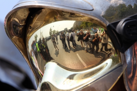 THESSALONIKI,GREECE - SEPT 08, 2012: Policemen, firefighters and port policeman protest in Thessaloniki against further cuts on their payroll のeditorial素材