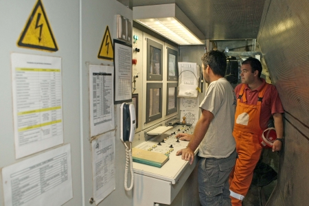 THESSALONIKI, GREECE - AUG 2, 2010: Works for the construction of metro in the center of town のeditorial素材
