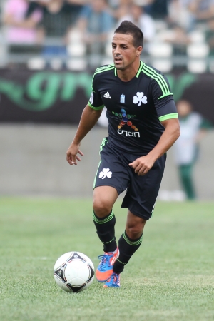 KOMOTINI,GREECE-SEPT 15, 2012: Victor Vitolo of Panathinaikos in action during the  soccer match between Panthrakikos and Panathinaikos at Komotini stadium のeditorial素材