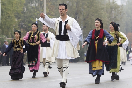 THESSALONIKI, GREECE - OCTOBER 28: On 28th of each October a parade is held for the anniversary of Greek rejection over Italian dictator on October 28, 2013 in Thessaloniki, Greeceのeditorial素材