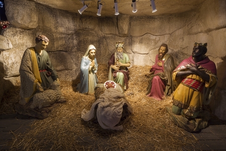 Christmas decoration manger