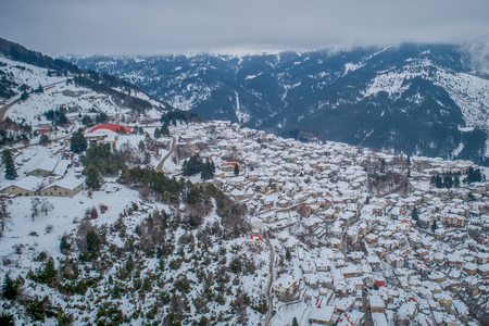 Aerial view of the snowy Metsovo is a town in Epirus, in the mountains of Pindus in northern Greece and attracts many visitorsの写真素材