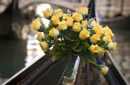 Flower decoration on a gondola prowの写真素材