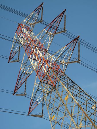 High voltage pylon