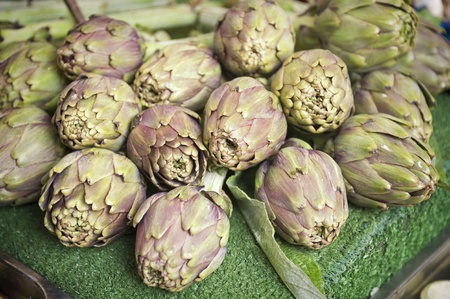 Artichokes at farmer marketの写真素材