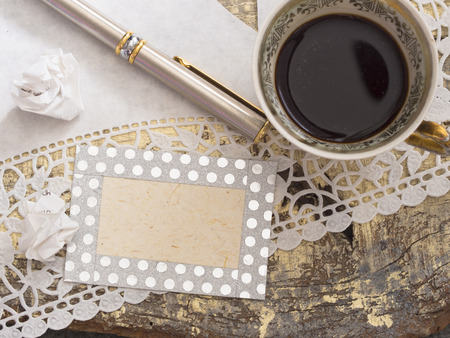 blank note on the office tableの写真素材