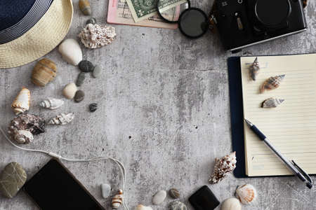 flat travel layout, travel items, vacations, summer holidays, light background, family vacation planning, travel agency, bright moments in life, place for text, invitationの写真素材