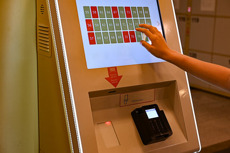 luggage storage at the train station, contactless payment using the terminalのeditorial素材