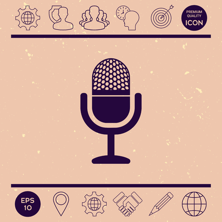 Vintage microphone iconのイラスト素材