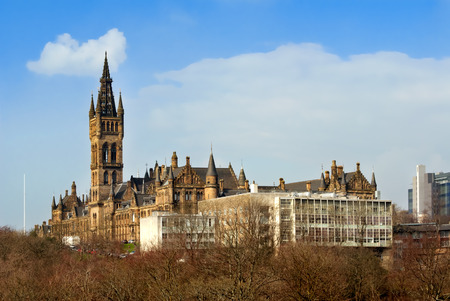 Glasgow University with the modern School of engineering buildingのeditorial素材