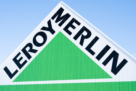 Tarragona, Spain - February 02 2023: Leroy Merlin logo on Leroy Merlin store.のeditorial素材