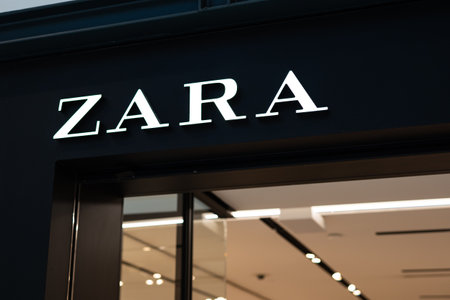Tarragona, Spain - February 08 2023: Zara logo on Zaras shop.のeditorial素材