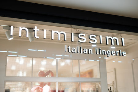 Tarragona, Spain - February 08 2023: Intimissimi is an Italian clothing label.のeditorial素材