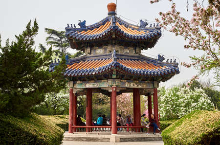 Beijing, China, April 12, 2017: Chinese ancient architecture with crowdのeditorial素材