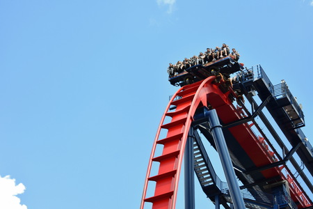 Tampa, Florida. October 06, 2018. Enjoying Sheikra Rollercoaster from 200 feet, 90 ? straight at Bush Gardens Theme Park.のeditorial素材