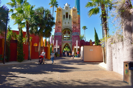 Tampa, Florida. October 25, 2018 Family walking close to Pantopia main entrance at Bush Gardens Tampa Bay.のeditorial素材