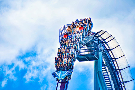 Orlando, Florida. December 26, 2018. People enjoy thrills for ride of the Mako roller coaster in amusement park at Seaworld in International Drive area (6)のeditorial素材