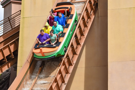 Orlando, Florida . February 26, 2019. People enjoying amazing Manta Ray rollercoaster at Seaworld Theme Park (5)のeditorial素材