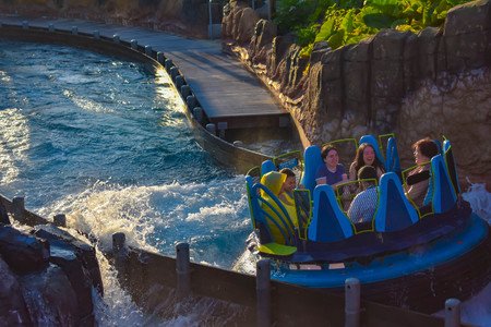 Orlando, Florida. March 05, 2019 People having fun river attraction Infinity Falls at Seaworld Marine Theme Park (4)のeditorial素材