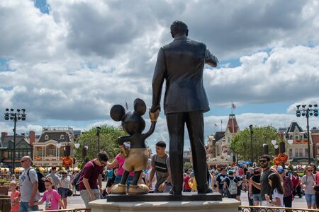 Orlando, Florida. September 23, 2019. Partners statue (Walt Disney and Mickey) at Magic Kigndom. (two)のeditorial素材