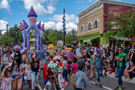 Orlando, Florida November 09, 2019. Bert and Count Von Count dance with children in Sesame Street Party Parade at Seaworld 2のeditorial素材