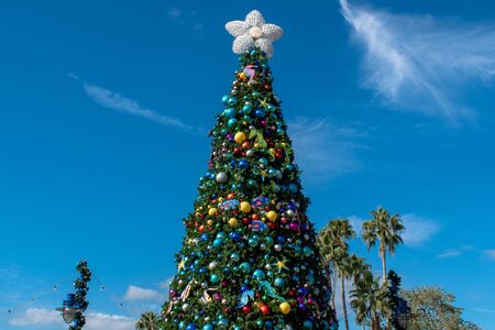 Orlando, Florida . November 22, 2019. Top view of Christmas Tree at Seaworld s Christmas Celebration 1のeditorial素材