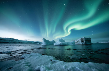 Arctic aurora borealis at Jokulsarlon, Icelandの素材