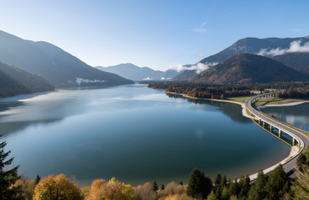 A view from the top of a mountain lake in autumn, Austriaの素材