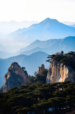 Beautiful morning view of Mount Huangshan, China. This is one of the most beautiful places in China.の素材