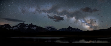 Milky Way over the Grand Teton National Park, Wyoming, USAの素材