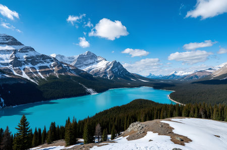 Lake Louise in Banff National Park, Alberta, Canada. The lake is the largest freshwater lake in the world.の素材