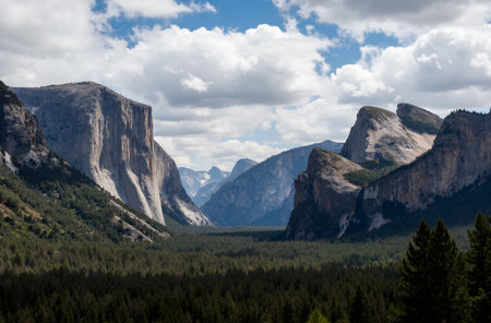 Yosemite National Park, California, United States of America.の素材