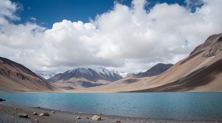 Pangong Lake, Ladakh, Jammu and Kashmir, Indiaの素材