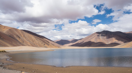 Landscape view of Pangong Lake in Ladakh, Indiaの素材