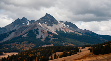 Autumn in the mountains. Autumn in the mountains. Mountain landscape.の素材